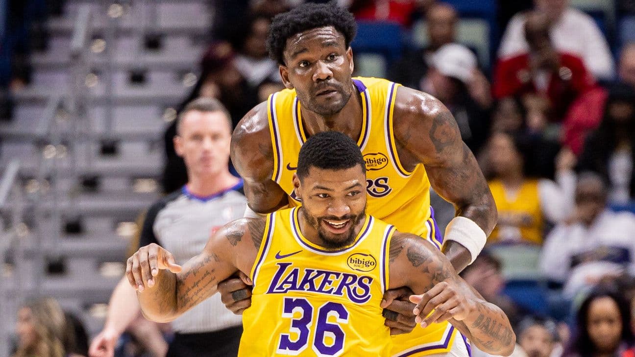 Deandre Ayton, Marcus Smart