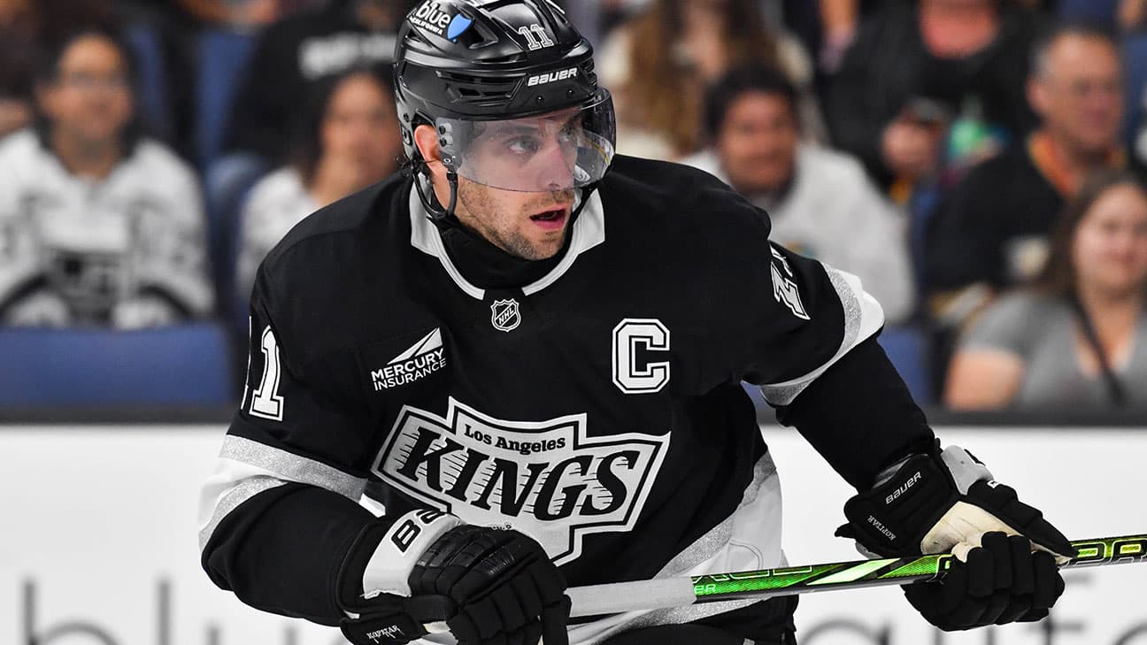 Anze Kopitar in action