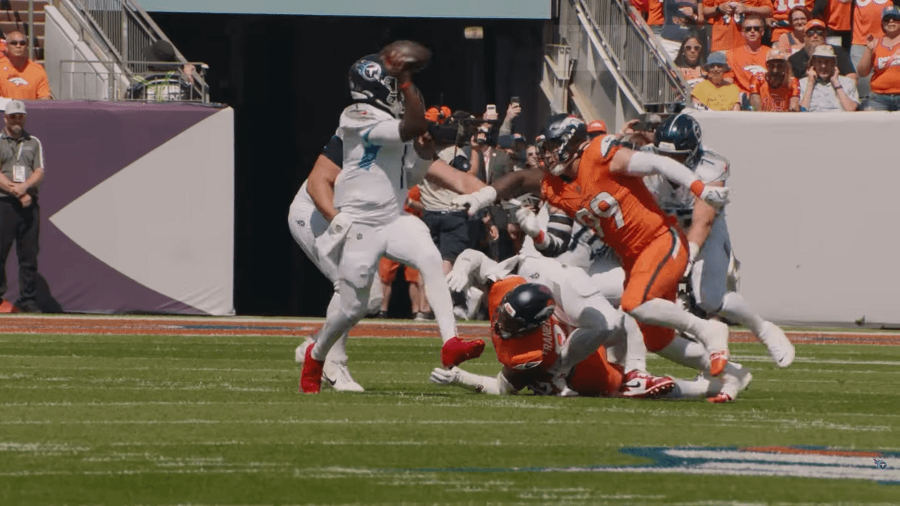 Titans at Broncos 10