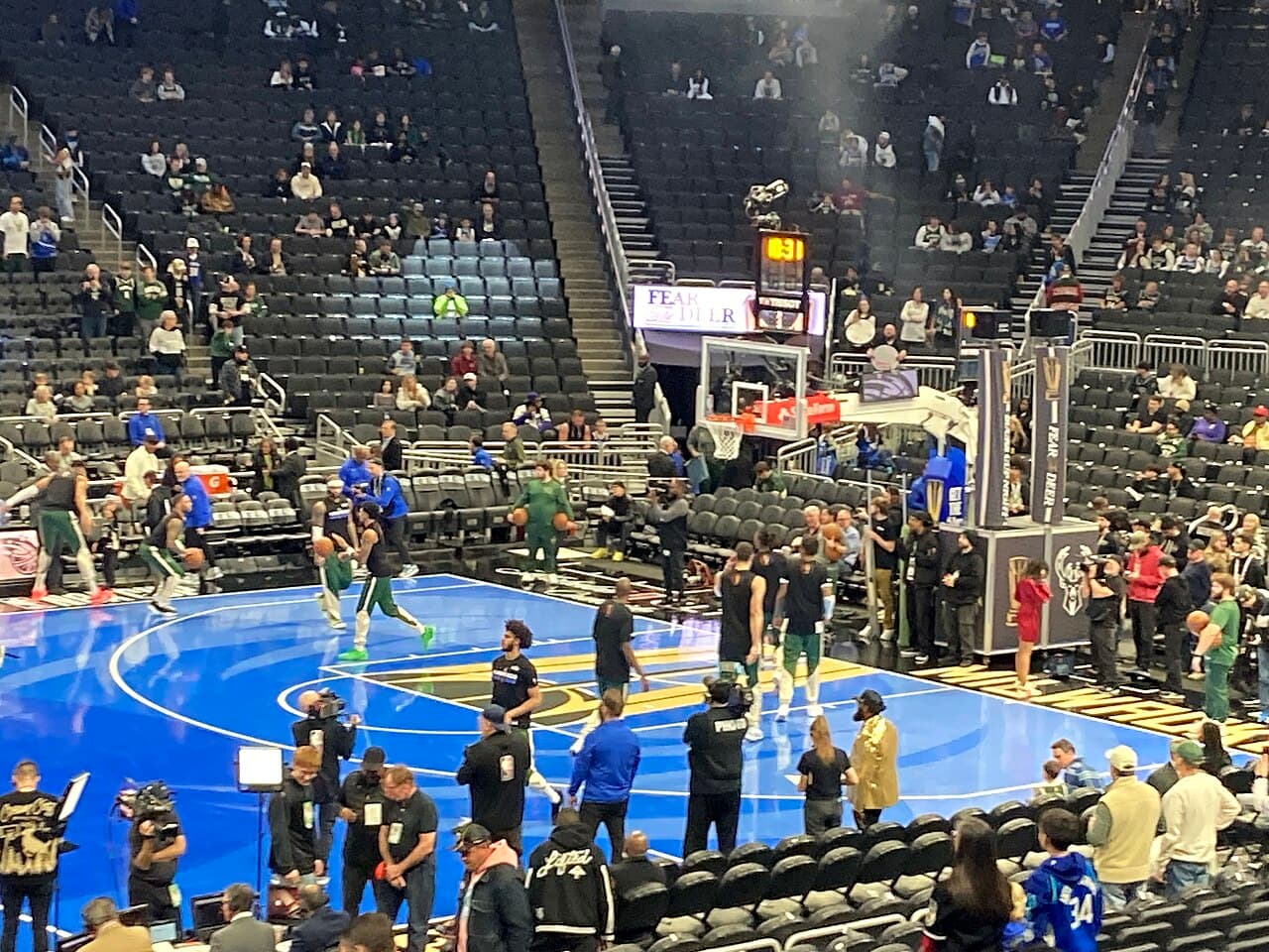Orlando Magic vs. Milwaukee Bucks December 2024 03 (Milwaukee warming up)