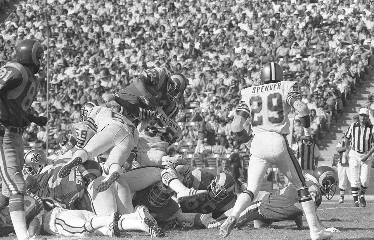 Los Angeles Rams vs New Orleans Saints football game, 1975