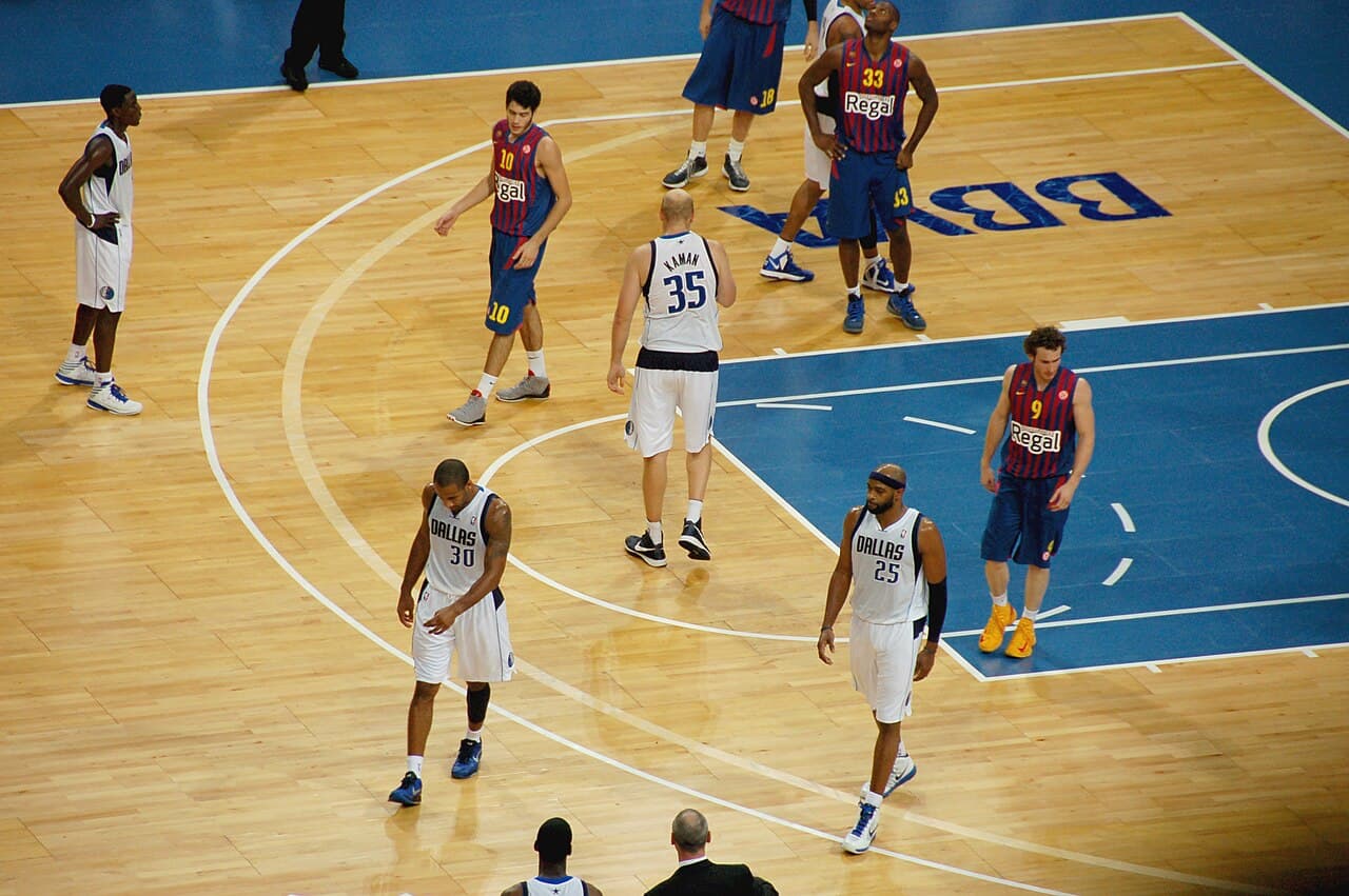 FC Barcelona vs Dallas Mavericks 1