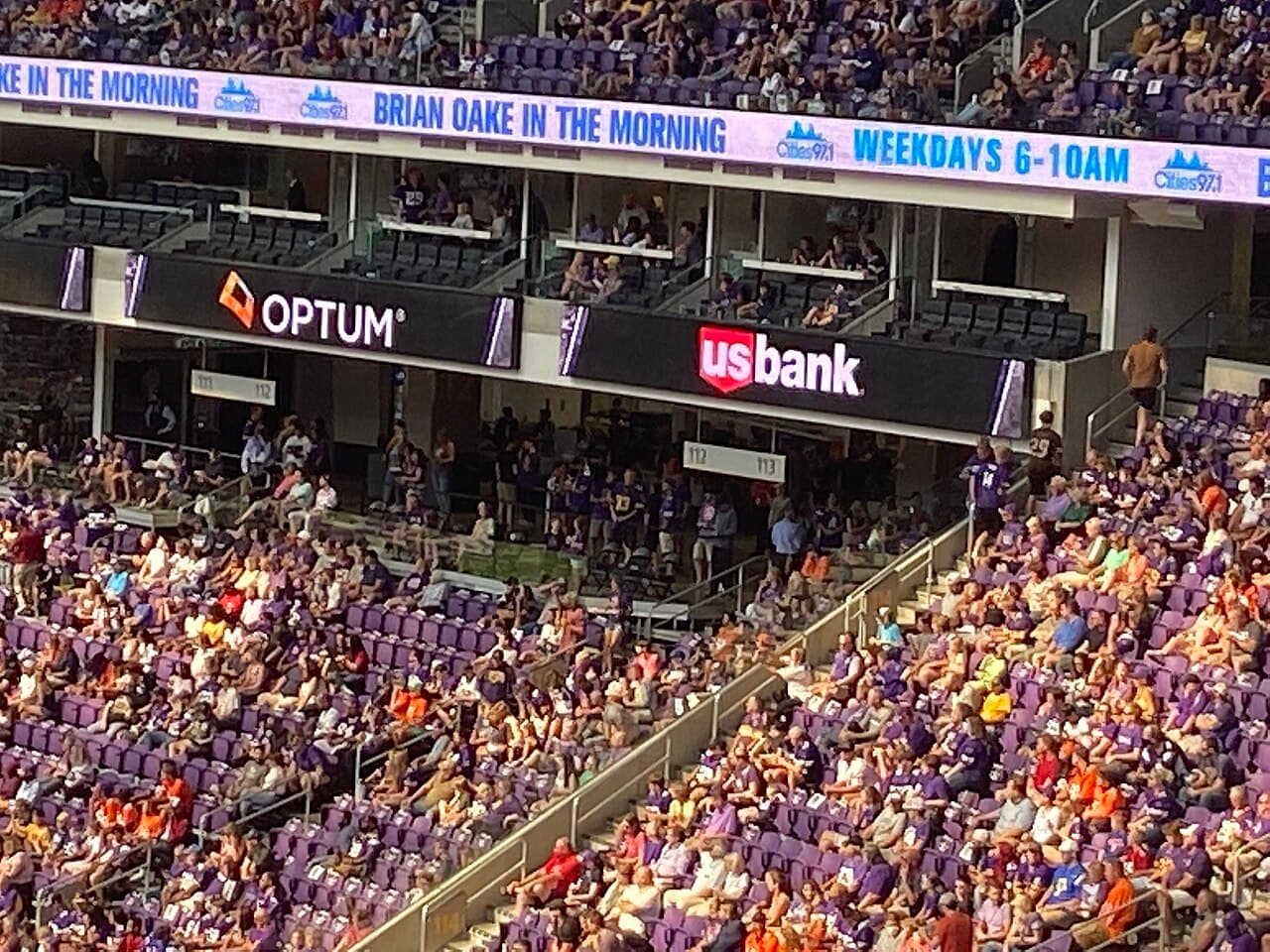 Level set back and wall at U.S. Bank Stadium separating Club Seats & Premium Areas from general seating
