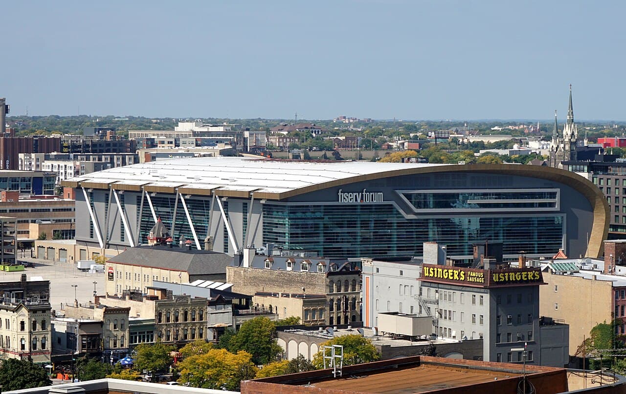 Doors Open Milwaukee 2023 08 (view of Fiserv Forum from Milwaukee City Hall)