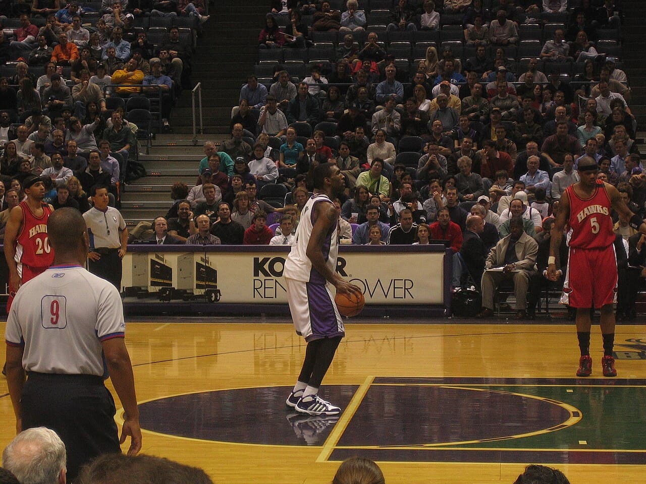 Joe Smith free throw Bucks v Hawks