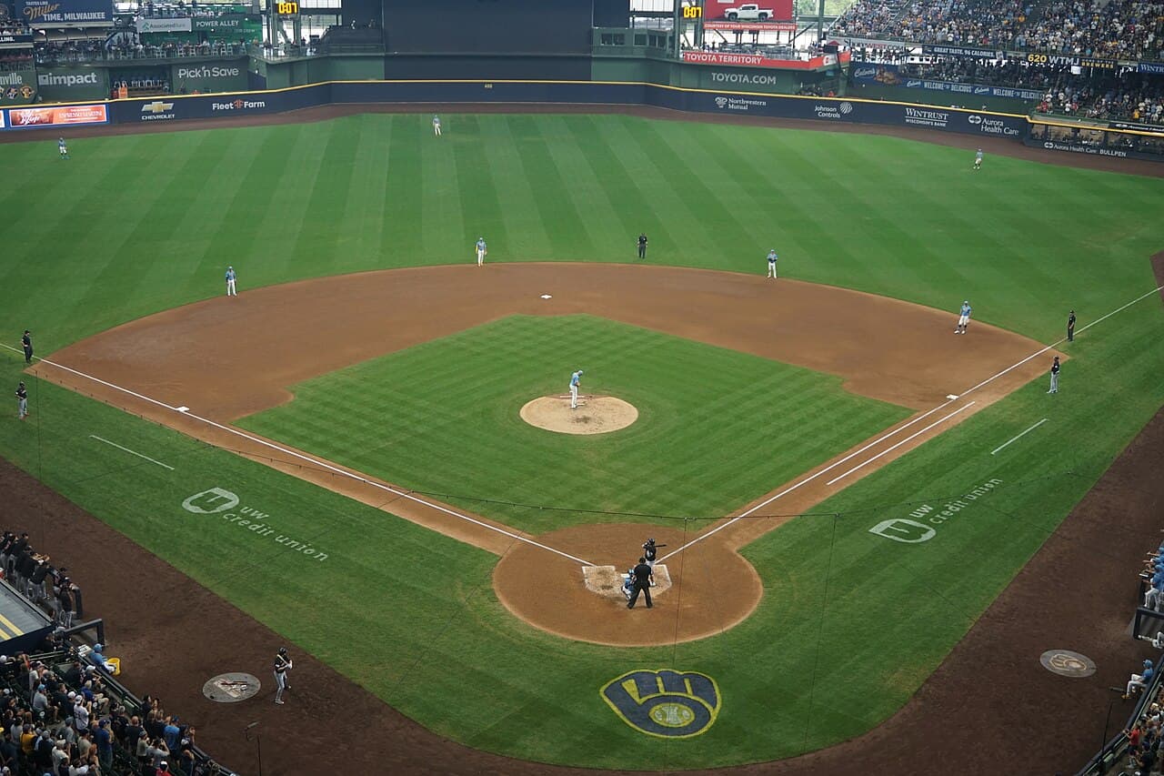 Cleveland Guardians vs. Milwaukee Brewers August 2024 21 (in-game action)